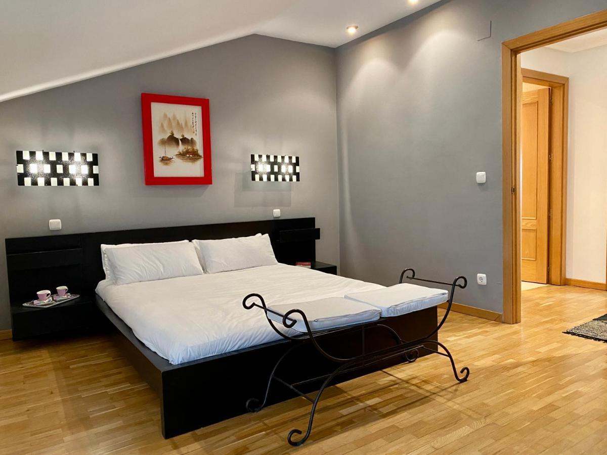Atico Duplex Rio Ebro Apartment อาโร ภายนอก รูปภาพ